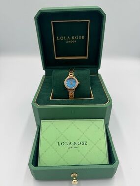 Show-stopper! LOLA ROSE, Rose-gold-tone Bracelet Watch, stunning ocean blue dial